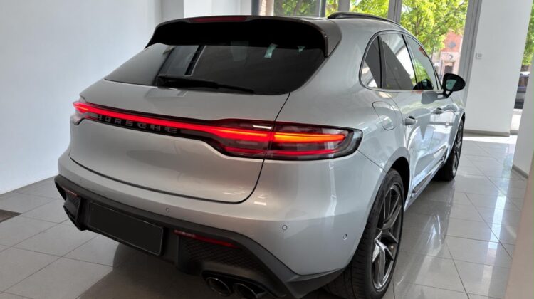 a19911f4 3b46 4e35 8f33 0c7ef7354f74